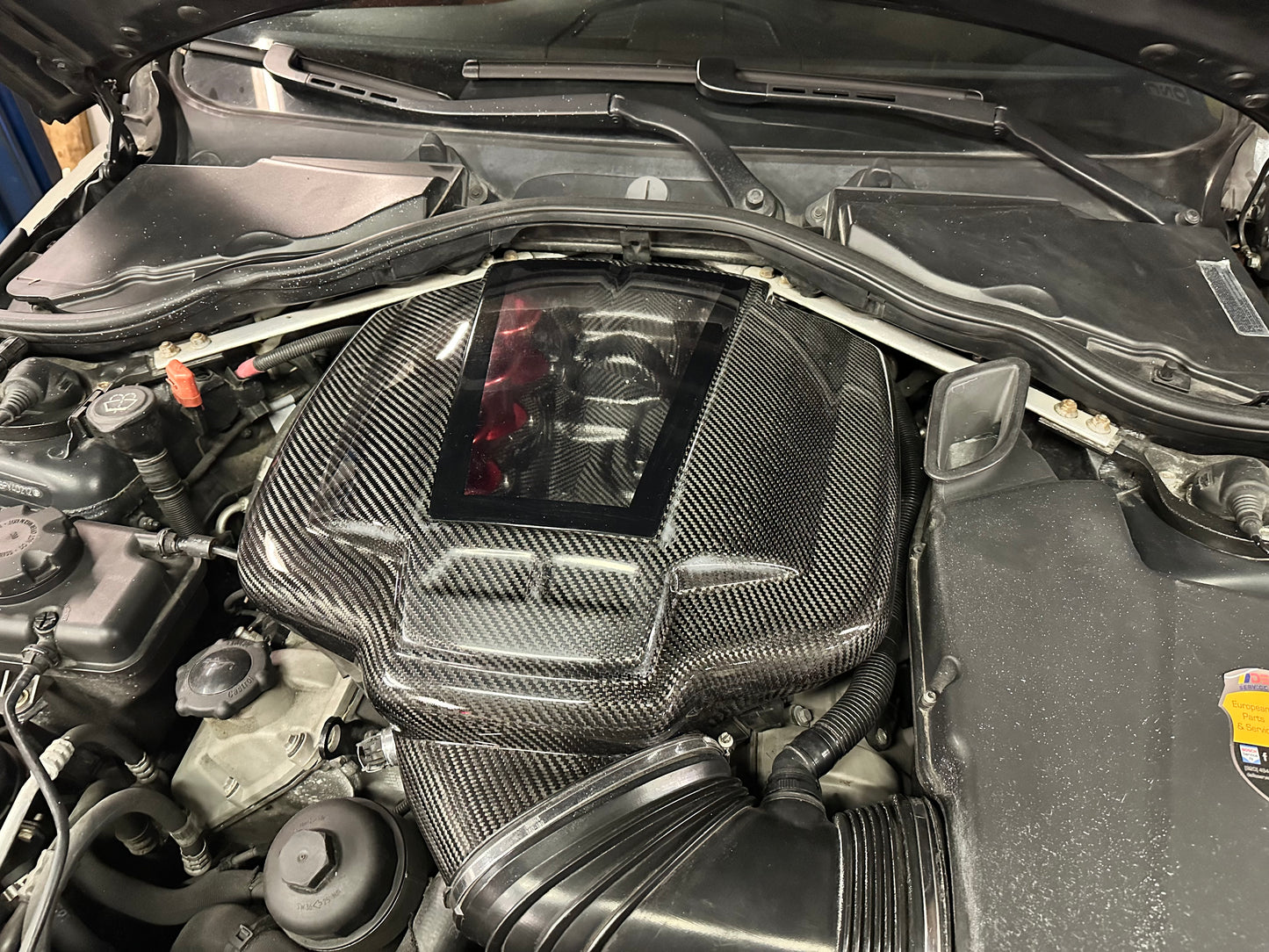 BMW E9x (S65) M3 Carbon Plenum